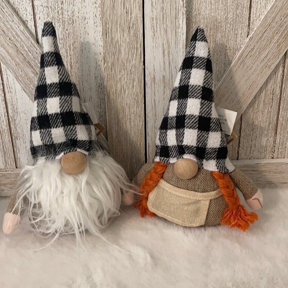 Mini Fall Fabric Gnomes - Picture 1 of 4